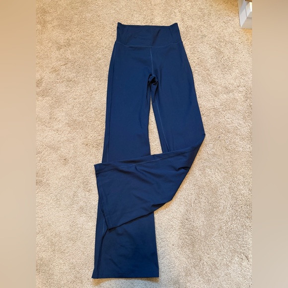 girlfriend collective Pants - GIRLFRIEND COLLECTIVE Navy High Waist Yoga Flare Pants Sz S